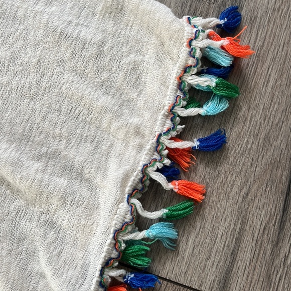 Bobeau Scoop Neck Top with colorful tassels Women’s Large off white - Picture 3 of 5